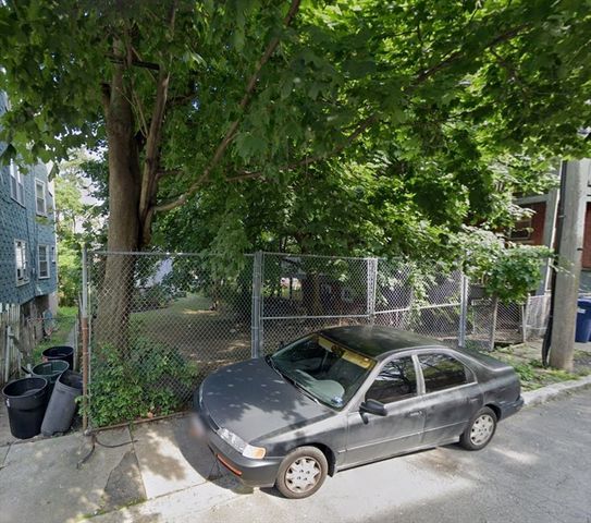 5 Glenburne St, Boston, MA 02124