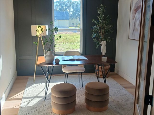 208 Pony Trail, Angleton, TX 77515