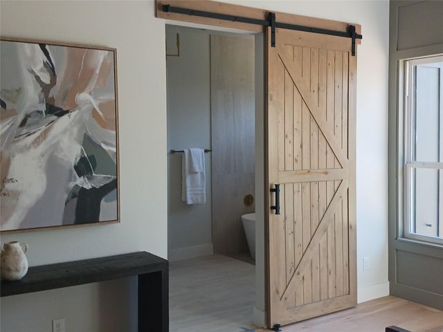 208 Pony Trail, Angleton, TX 77515