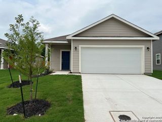 2112 Darst Drive, Seguin, TX 78155