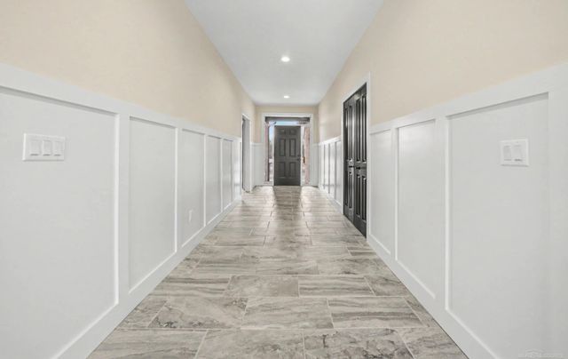 1073 Williamson Circle, Pontiac, MI 48340