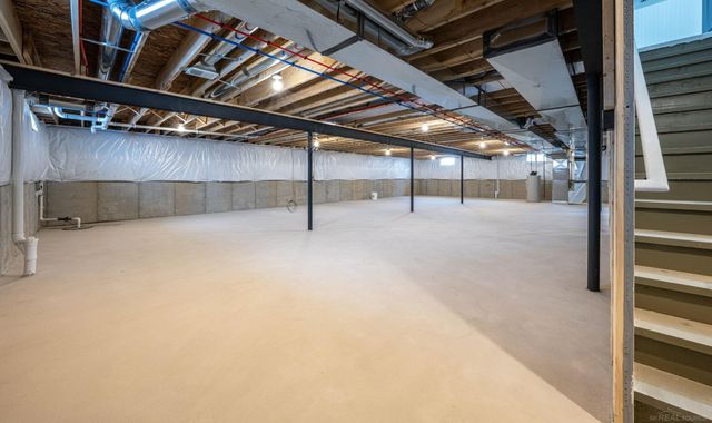 1073 Williamson Circle, Pontiac, MI 48340