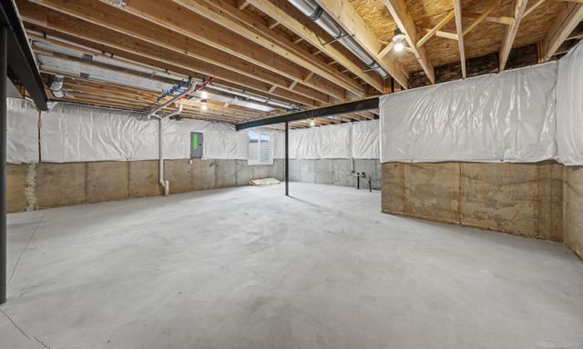 1073 Williamson Circle, Pontiac, MI 48340