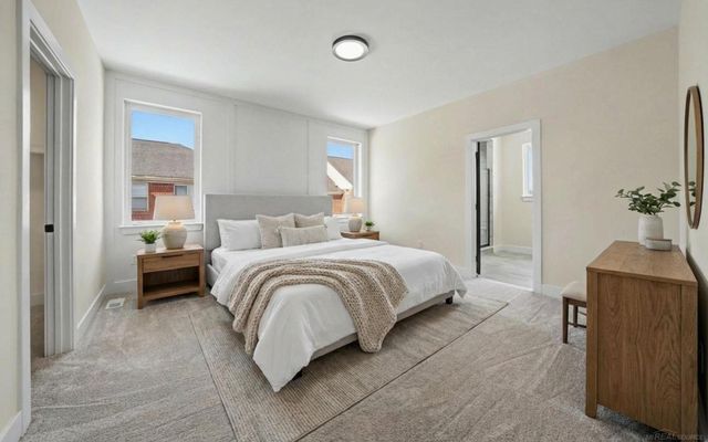 1073 Williamson Circle, Pontiac, MI 48340