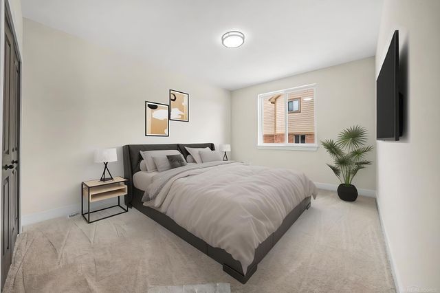 1073 Williamson Circle, Pontiac, MI 48340