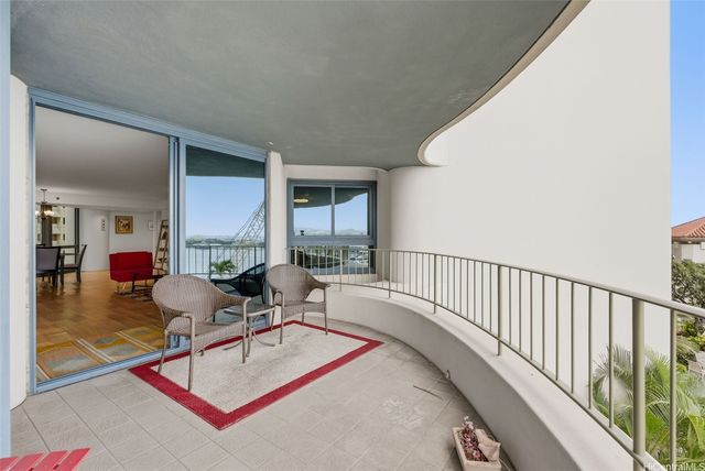 66 Queen Street 1605, Honolulu, HI 96813