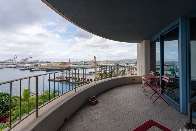 66 Queen Street 1605, Honolulu, HI 96813