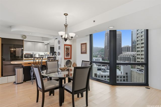 66 Queen Street 1605, Honolulu, HI 96813