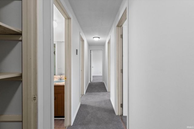 5316 Stellhorn Road, Fort Wayne, IN 46815