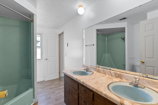 5316 Stellhorn Road, Fort Wayne, IN 46815