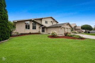 17231 Brookgate Drive, Orland Park, IL 60467