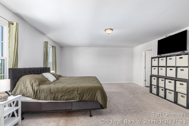 8376 N Oaks Court, Grand Blanc, MI 48439