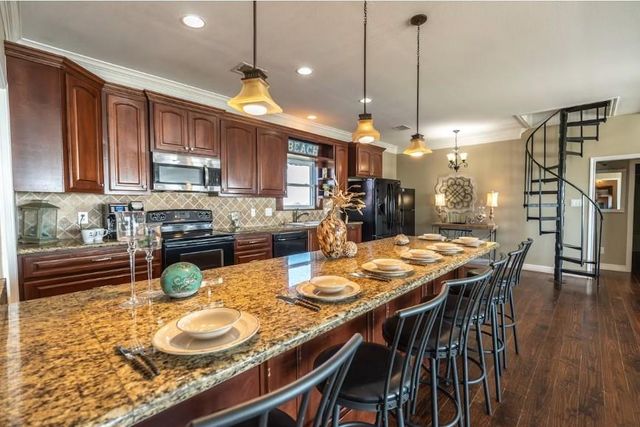 773 Bolivar Dunes Boulevard, Gilchrist, TX 77617