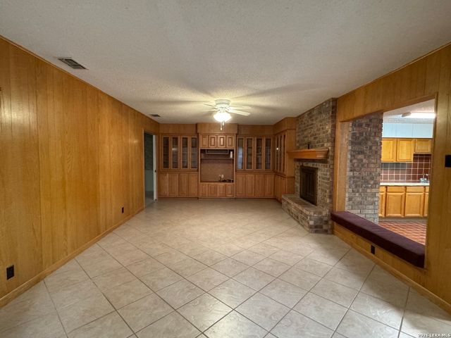 20325 GRASS CREEK RD, Garden Ridge, TX 78266
