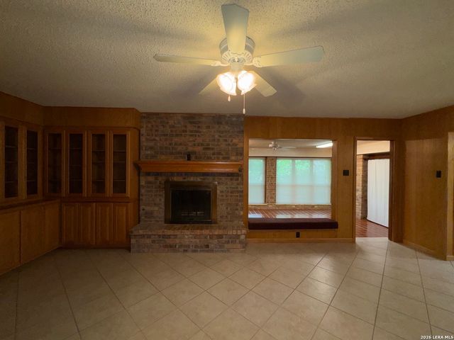 20325 GRASS CREEK RD, Garden Ridge, TX 78266