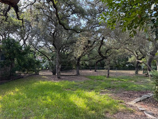 20325 GRASS CREEK RD, Garden Ridge, TX 78266