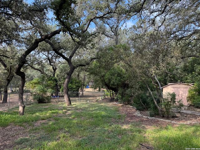 20325 GRASS CREEK RD, Garden Ridge, TX 78266