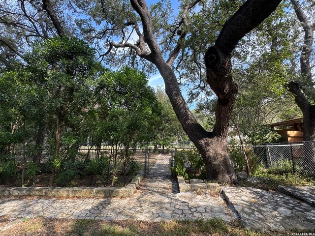 20325 GRASS CREEK RD, Garden Ridge, TX 78266