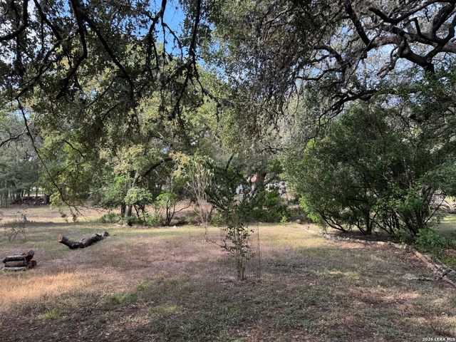 20325 GRASS CREEK RD, Garden Ridge, TX 78266