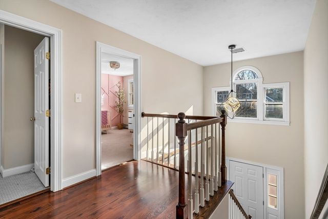 14 Hickory Ln, Ipswich, MA 01938