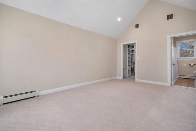 14 Hickory Ln, Ipswich, MA 01938