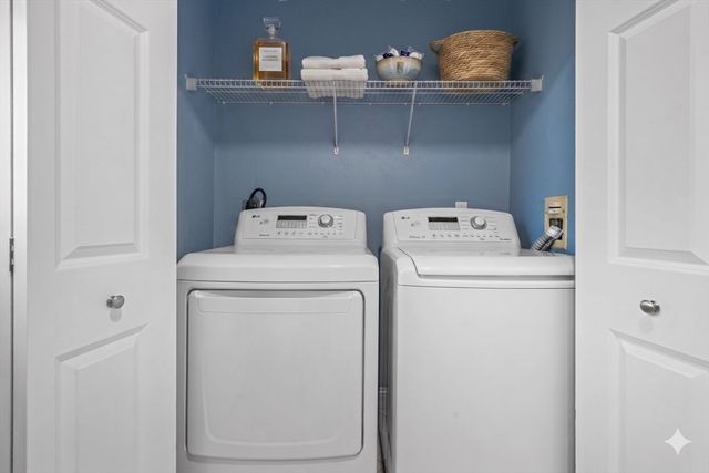 14 Hickory Ln, Ipswich, MA 01938