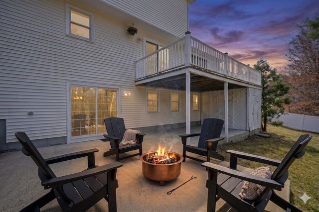 14 Hickory Ln, Ipswich, MA 01938