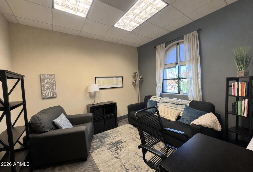 8737 E VIA DE COMMERCIO --, Scottsdale, AZ 85258 — photo 2