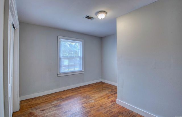 607 James, Searcy, AR 72143