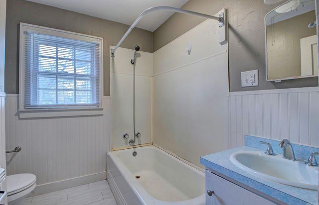 607 James, Searcy, AR 72143