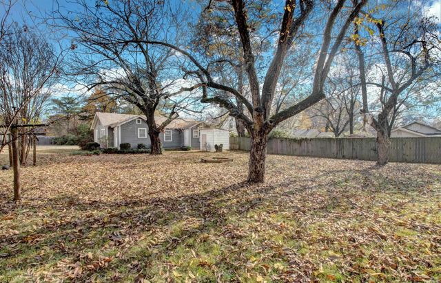 607 James, Searcy, AR 72143