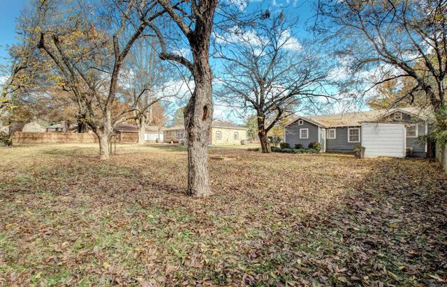 607 James, Searcy, AR 72143