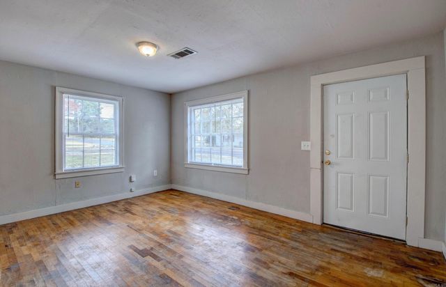 607 James, Searcy, AR 72143