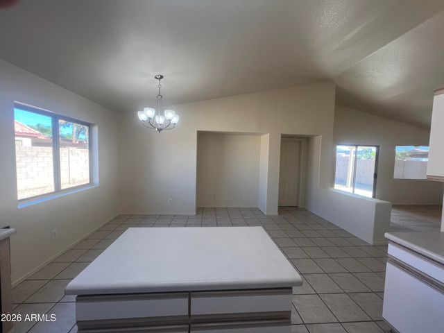 15204 W HONEYSUCKLE Lane, Surprise, AZ 85374