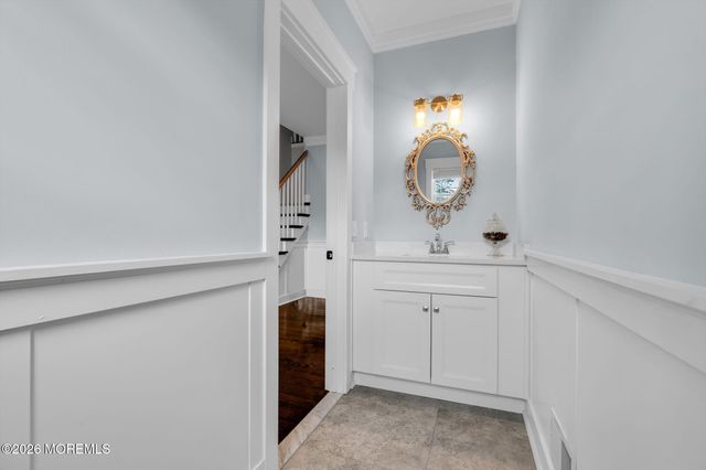 555 Egenolf Avenue, Bayville, NJ 08721