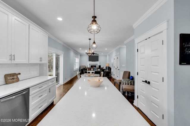 555 Egenolf Avenue, Bayville, NJ 08721