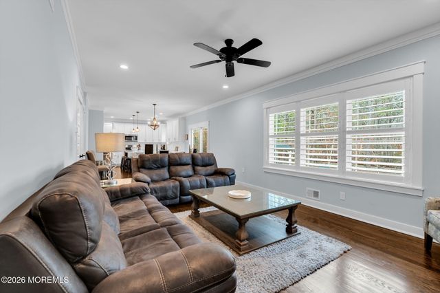 555 Egenolf Avenue, Bayville, NJ 08721