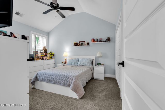 555 Egenolf Avenue, Bayville, NJ 08721