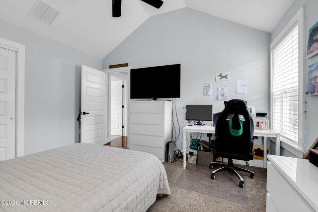 555 Egenolf Avenue, Bayville, NJ 08721