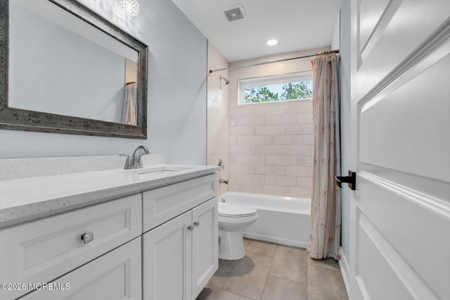 555 Egenolf Avenue, Bayville, NJ 08721