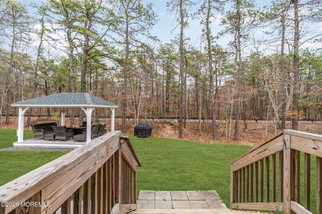 555 Egenolf Avenue, Bayville, NJ 08721