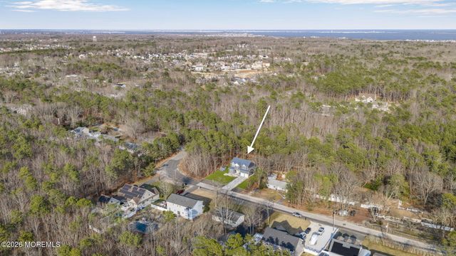 555 Egenolf Avenue, Bayville, NJ 08721