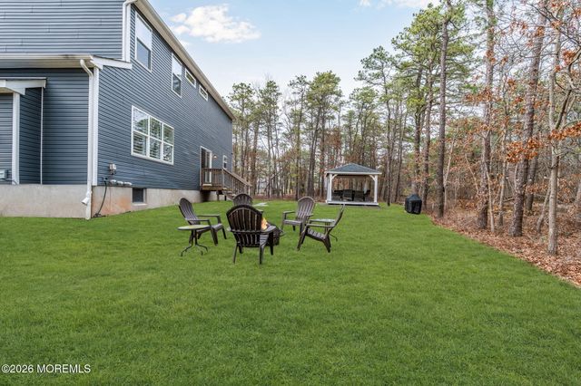 555 Egenolf Avenue, Bayville, NJ 08721