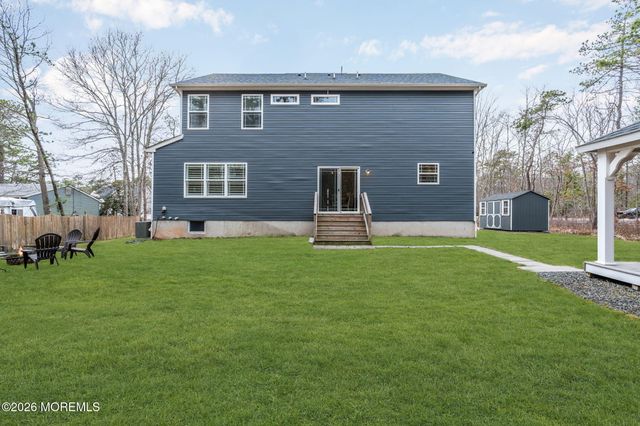 555 Egenolf Avenue, Bayville, NJ 08721