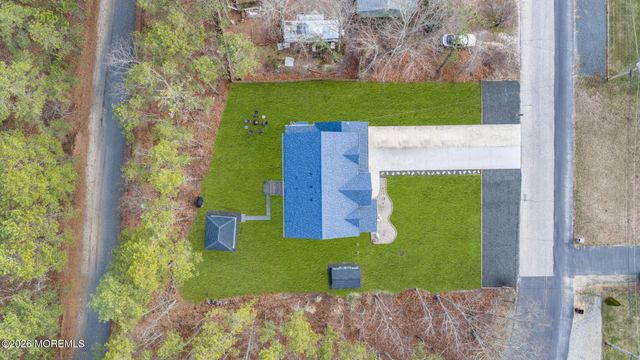 555 Egenolf Avenue, Bayville, NJ 08721