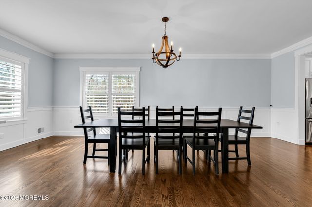 555 Egenolf Avenue, Bayville, NJ 08721