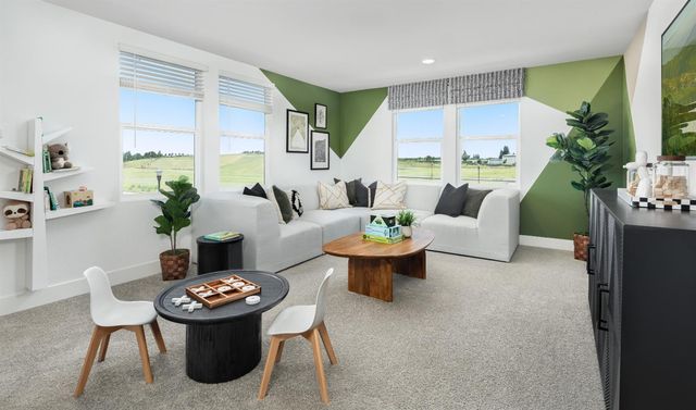 76 Solare Dr, Lodi, CA 95240