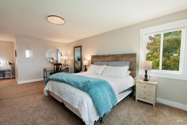 12369 Deer Flat Road, Nampa, ID 83686