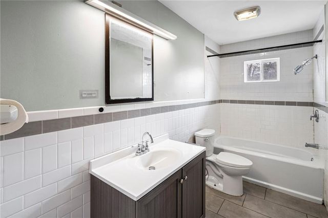7909 E 99th Street, Kansas City, MO 64134
