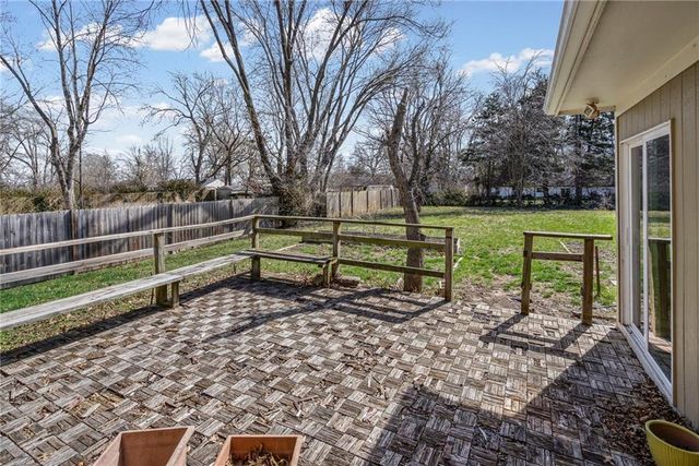7909 E 99th Street, Kansas City, MO 64134